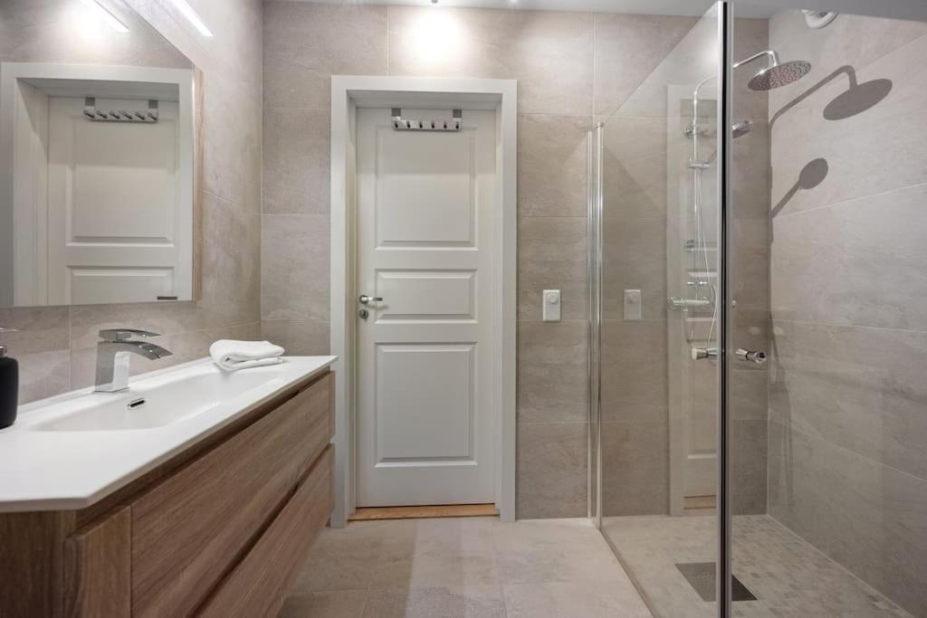 Unique And Spacious Apt Close To City Centre สตาวังเงร์ ภายนอก รูปภาพ
